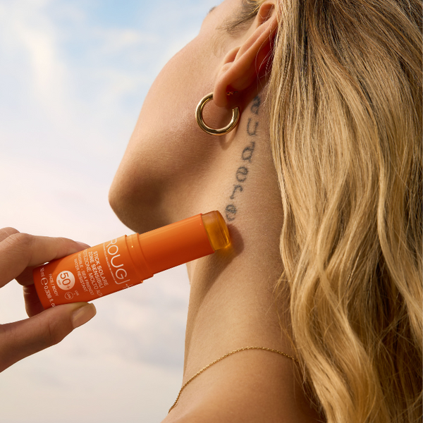 Sunscreen stick for sensitive areas SPF50+