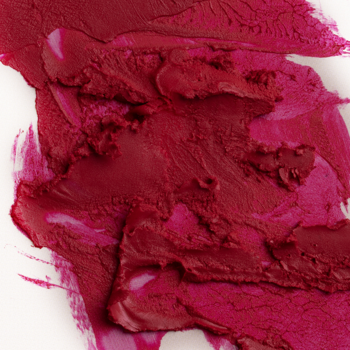 Rossetto Cremoso Colore Pieno 05 - Vivid Red